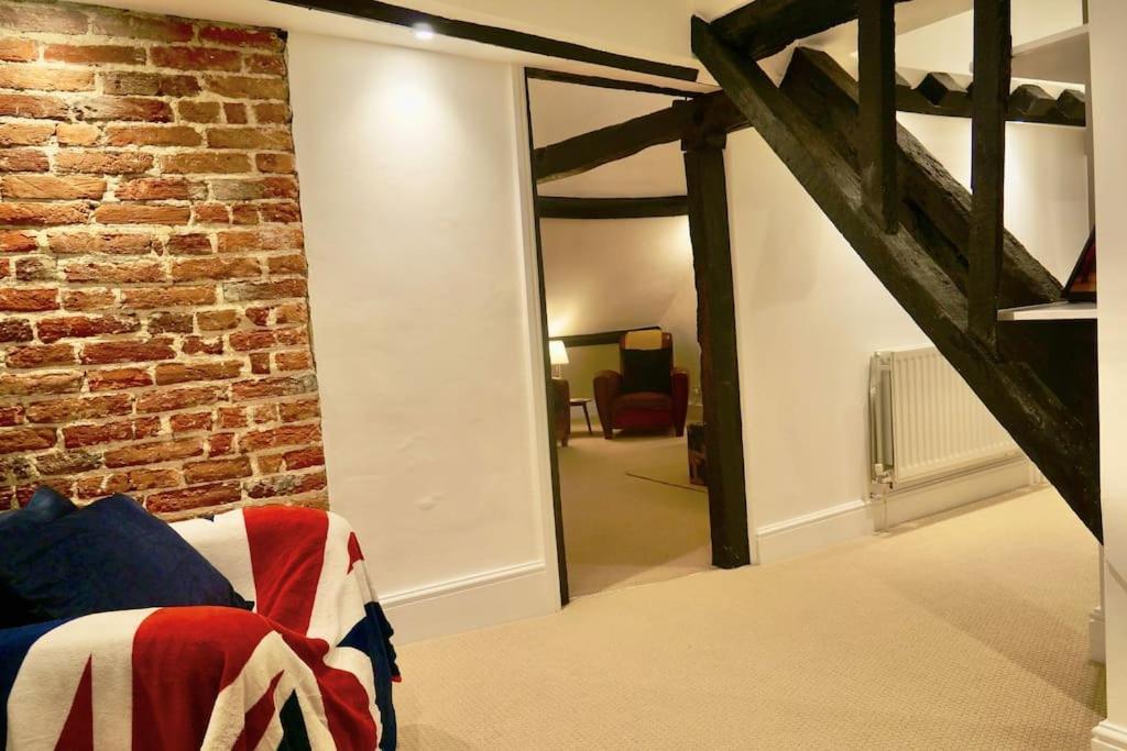 Epic Location, Views & Large Private Terrace Apartment Windsor Bagian luar foto